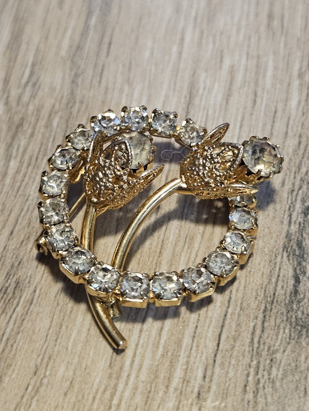 Vintage Gold-tone Circle Brooch With Flowers & Clear Rhinestones
